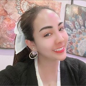 Meet your Posher, Ying ying